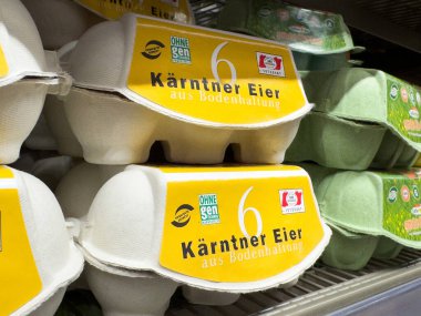 Milka danke schon pralines mağaza rafında sergileniyor