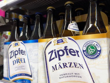 Milka danke schon pralines mağaza rafında sergileniyor