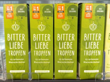 Alman dükkanında acı Liebe Tropfen bitkisel tentür görüntüsü.