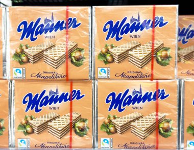 Manner fındıklı gofret markette ambalaj görüntüsü.
