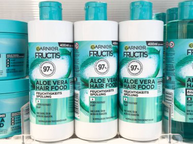 Garnier fructis aloe vera saç nemlendiricisi normal saç kurutma için..
