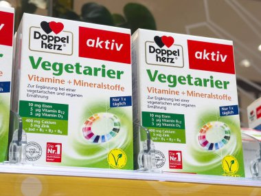 Doppelherz vejetaryen takviyeleri vitamin ve mineral paket tasarımı.