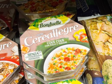 Bonduelle tahıl gevreği tavuk ve sebze ambalajıyla öksürür..