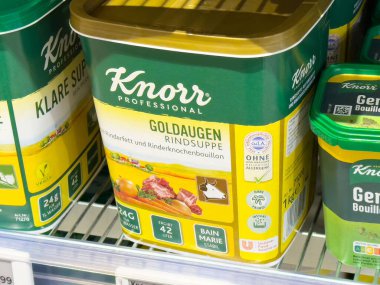 Knorr Profesyonel Goldaugen Et Çorbası Ürün Paketi Rafta.