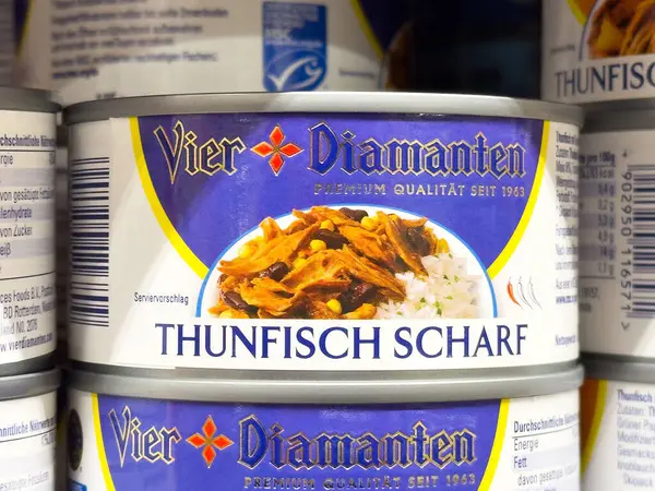 Baharatlı konserve ton balığı ve pirinç: Alman etiketinde Asya lezzeti.