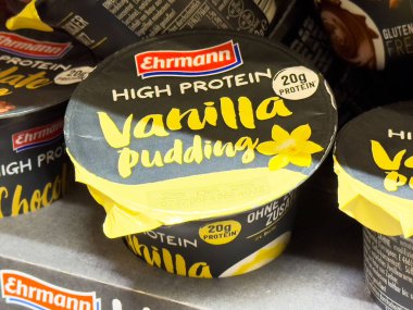 Ehrmann yüksek protein vanilyalı puding: lezzetli ve besleyici tatlı seçeneği.