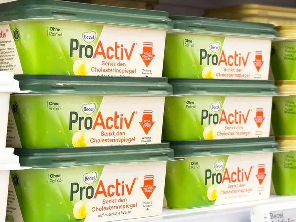 Becel proaktif margarin, kolesterol düşürücü etkilerle rafa yayılmış..