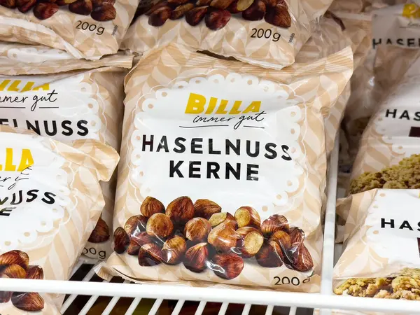 Billa haselnusskerne 200 g paketlenmiş fındık.