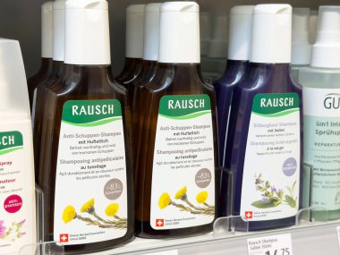 Rausch kepek önleyici ve ipeksi parlak şampuanlar..