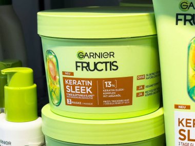Garnier fructis keratin parlak saç maskesi Argan yağı ve frizz kontrollü.