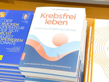 Kansersiz Yaşam Kitabı Sergisi: Beslenme, detoksifikasyon, zihniyet.