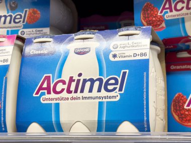 Actimel probiyotik yoğurt içecek paketi D vitamini ve b6 destek ekranı.