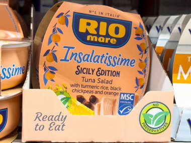 Rio mare insalatime sicily edition ton balığı salata paketleme görüntüsü.