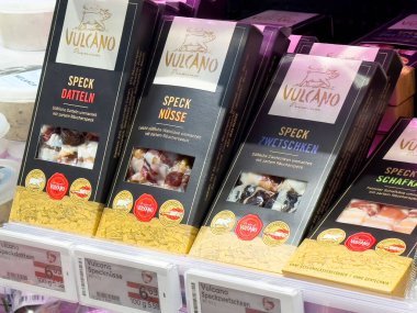 Vulcano premium benek seçimi bakkalda sergileniyor.