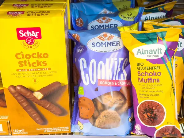 Ekranda glütensiz çikolata ve kurabiye çeşitleri.