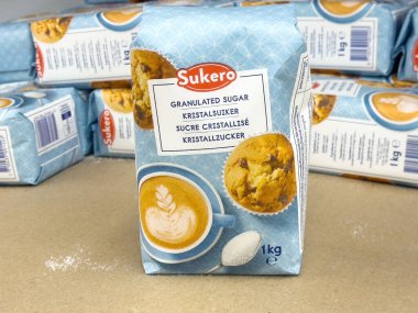 Sukero granüle şekerli kek ve kahve tasarımı..