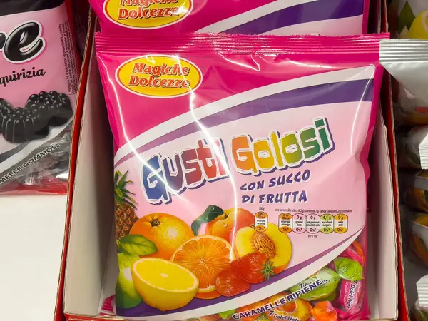 Gusti golosi meyve torbası çeşitli narenciye aromalı ve sulu dolgulu..