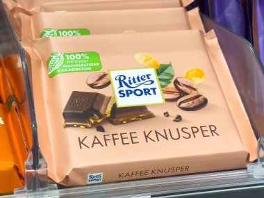 Sürdürülebilir kakaolu Ritter spor kafe knusper çikolataları.
