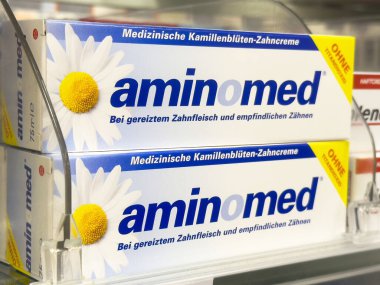 Alman eczanesinde minomlu papatya çayı diş macunu..