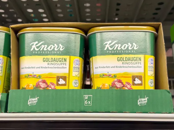 Knorr profesyonel goldaugen rindsuppe et suyu çorbası ambalajı süpermarkette.