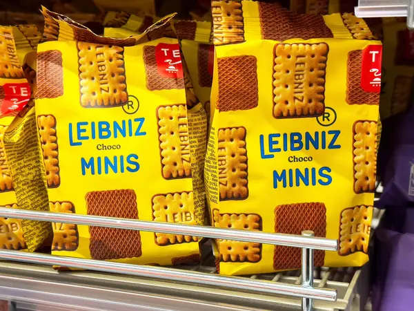 Leibniz mini ambalaj görüntüsü çikolata bisküvi tasarımı mağazada.