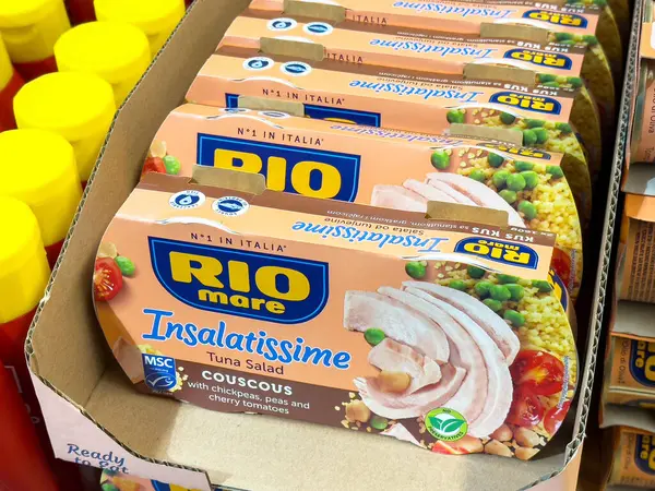 Rio mare ton balığı salatası kuskus ve sebzeli salatalık..