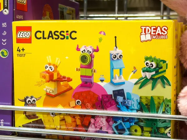 4 + Yaratıcılık ve Eğlence İçin Renkli Canavarlarla Lego Klasik Seti.