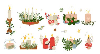 Yanan parlak aromatik parafin Noel mumları farklı şekillerde ve şekillerde köknar ağacı dalları, ökseotu, izole edilmiş bayram yayı hediye ya da mevsimsel parti kutlaması için hazırlanmış şekillerde.