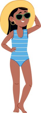 Çizgili mayo ve güneş gözlüklü güneş şapkasıyla genç bir kadın gösteriliyor. Güzel kız plaj kıyafetiyle güneşli havanın tadını çıkarıyor. Çizgi film vektör illüstrasyonu