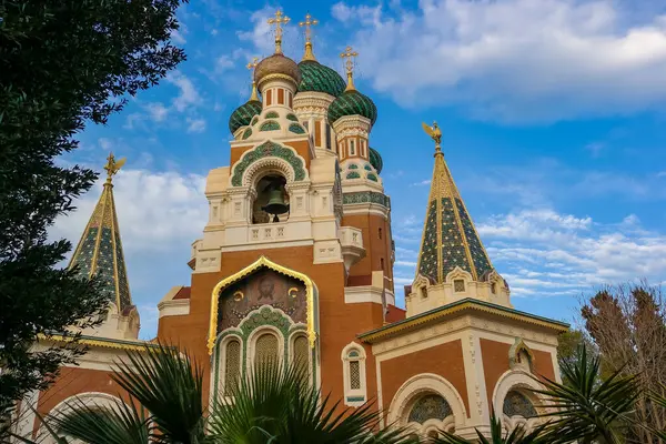 Nice 'in merkezindeki Ortodoks St. Nicholas Kilisesi. Fransa 'daki Hıristiyanlara inanmak. Paskalya 2025. Yüksek kalite fotoğraf