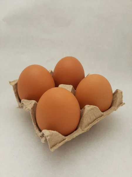 鶏の卵紙盆の背景 — ストック写真