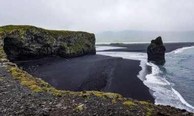Siyah kumsal, İzlanda