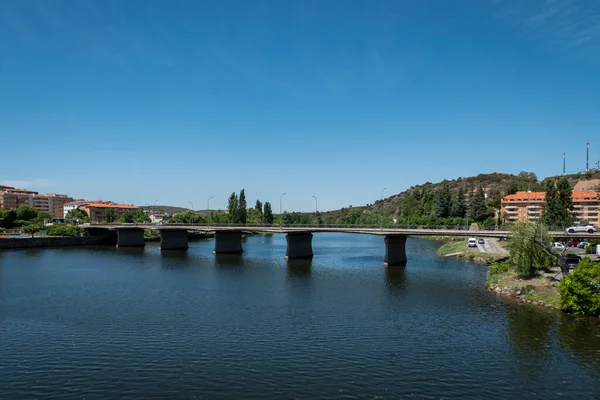 Puente Que Cruza Río Tua Ciudad Mirandela Portugal — Foto de Stock