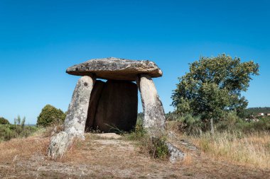 Zedes, Portekiz 'deki Dolmen, Megalitik anıtı