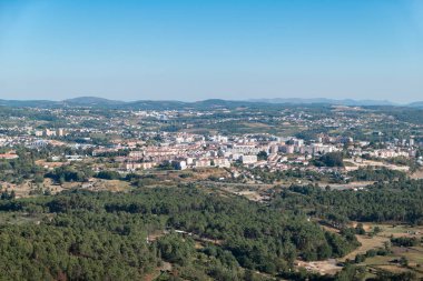 Portekiz 'deki Vintage Kamp Alvao bakış açısından Vila Real' in panoramik manzarası