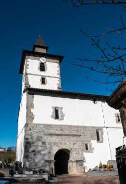 Itxassou 'daki Saint-Fructueux Kilisesi / Bask Bölgesi' ndeki Itsasu Kilisesi