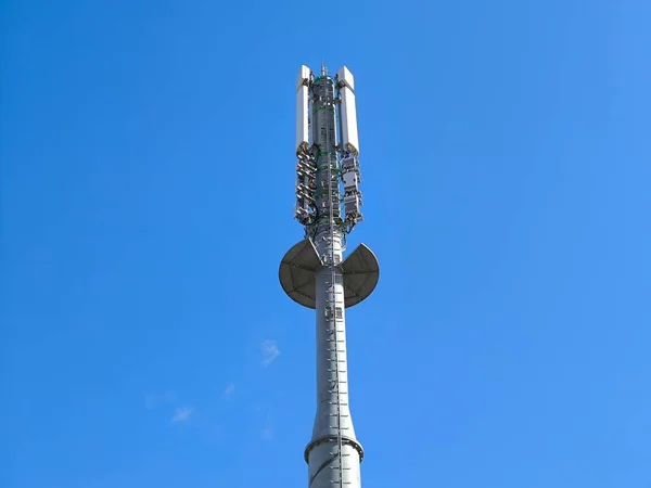 Wireless communication infrastructure: Telecommunications tower to connect mobile devices and facilitate communication