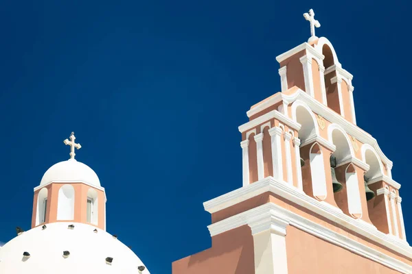 Santorini 'deki kilise. Yüksek kalite fotoğraf