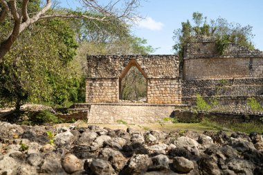 Antik Maya şehri Ek Balam 'ın giriş kemeri, Yucatan, Meksika. Yüksek kalite fotoğraf