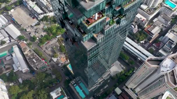 Close Highest Skyscraper King Power Mahanakhon Tetris Pixel Building — Stock Video