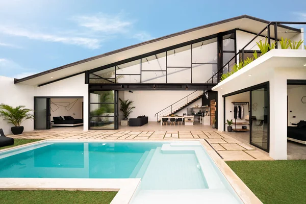 Tropisch Uitzicht Villa Met Tuin Zwembad Open Woonkamer Bij Zonsondergang — Stockfoto