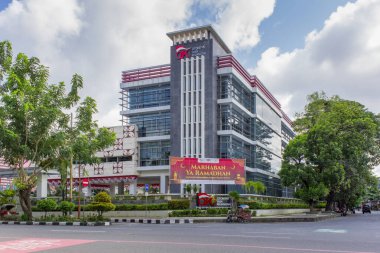 Surakarta - Endonezya, 14 Ocak 2025: Mali Hizmetler Dairesi (OJK) veya Otoritas Jasa Keuangan, Solo şehrinde yer almaktadır