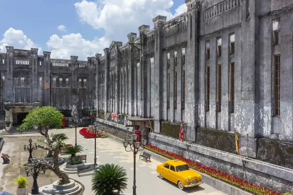 Colomadu - Endonezya, 14 Ocak 2025: Solo şehirde yeni adı Rasamadu Heritage olan The Heritage Palace turistik bölgesi