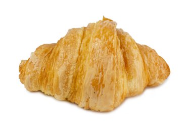 Klasik bir tereyağlı kruvasan ve temiz beyaz bir arka plan. Kruvasanın kendine özgü pul pul bir dokusu, altın rengi kahverengi ve çıtır çıtır görünüyor.. 