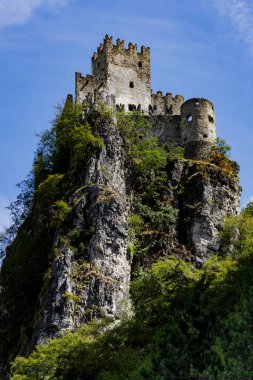 Antik şehrin şatosu