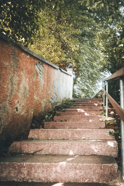 Stock image old stone stairs in the city