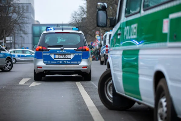 Берлин Германия Марта 2023 Года Немецкие Полицейские Машины Стоят Время — стоковое фото
