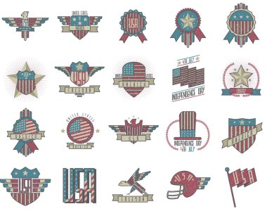 Amerika Birleşik Devletleri vektör logolar Vintage ayarlayın. Bağımsızlık günü ulusal tatil Icons collection mavi ve kırmızı renk ABD rüzgarlı bayrakları. Retro tarzı yazı