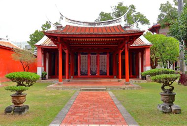 Tainan Konfüçyüs Tapınağı, 17. yüzyıl Konfüçyüs tapınağı Tainan, Tayvan 'da geleneksel mimari içeriyor..