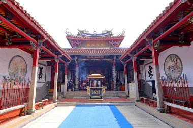 Tainan Grand Mazu Tapınağı. Tainan, Tayvan 'da 17. yüzyıla ait renkli ve geleneksel bir ibadet yeri. 